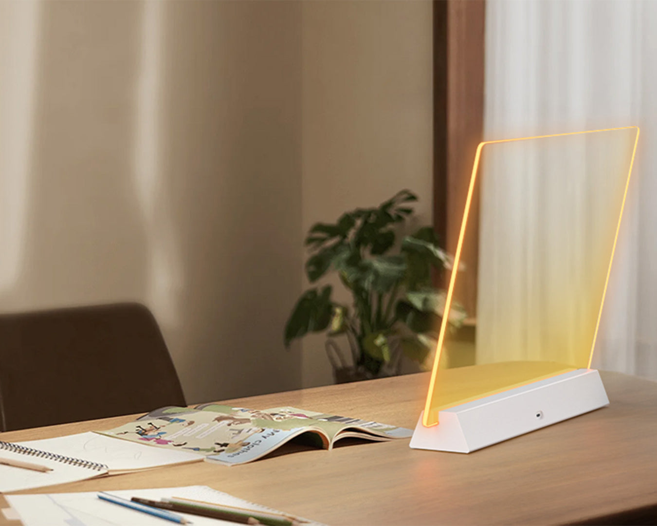 Geokay GlowStand_17-inch LED Drawing Board as a message board in the office